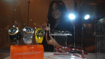 Jam Tangan Pria Rolex Daytona Jadi Incaran Perempuan Sosialita